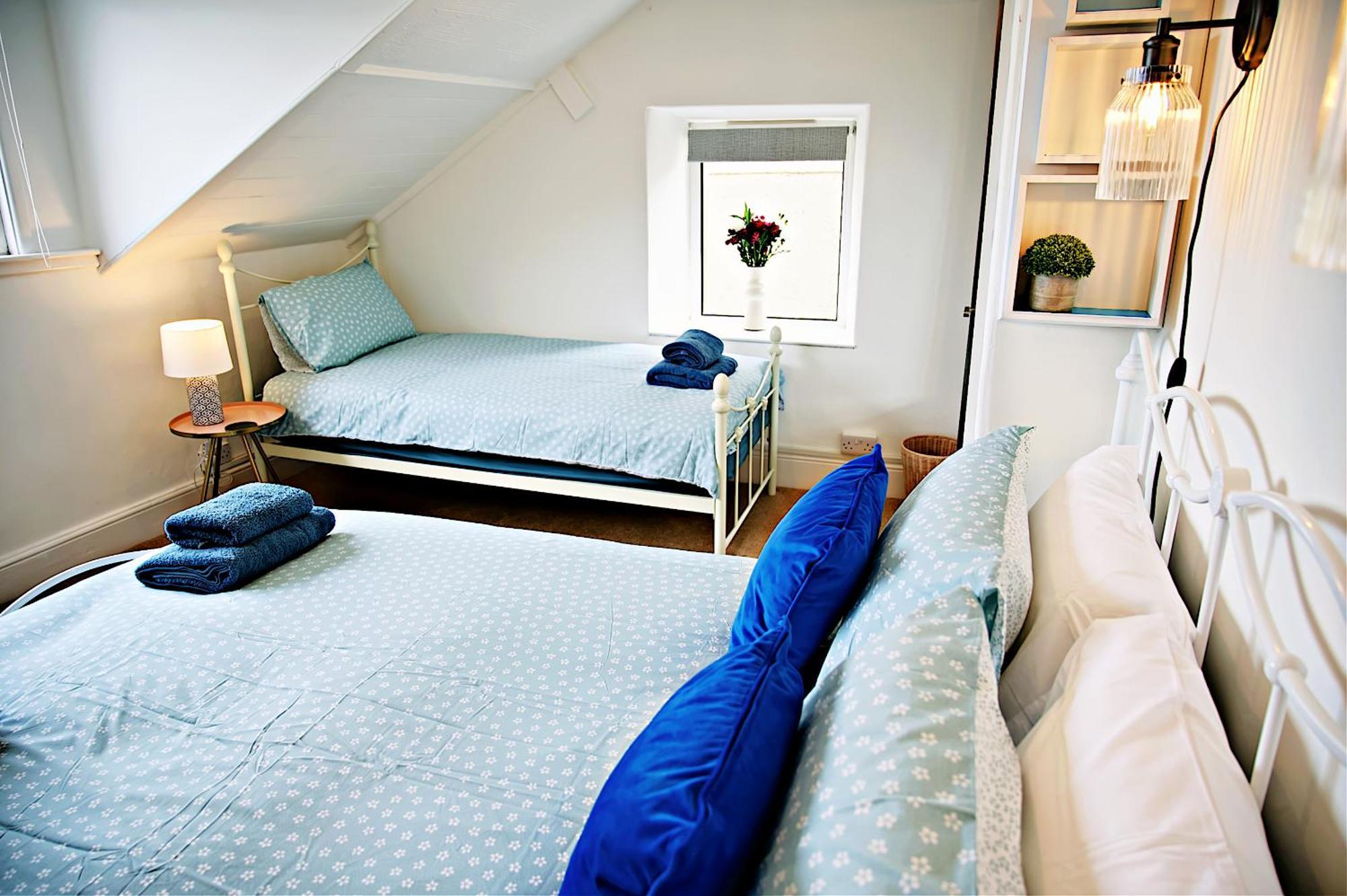 Harbour & Mountain Views, Porthmadog House, Sleeps 9, 4 Bedrooms, Two And Half Bathrooms Buitenkant foto