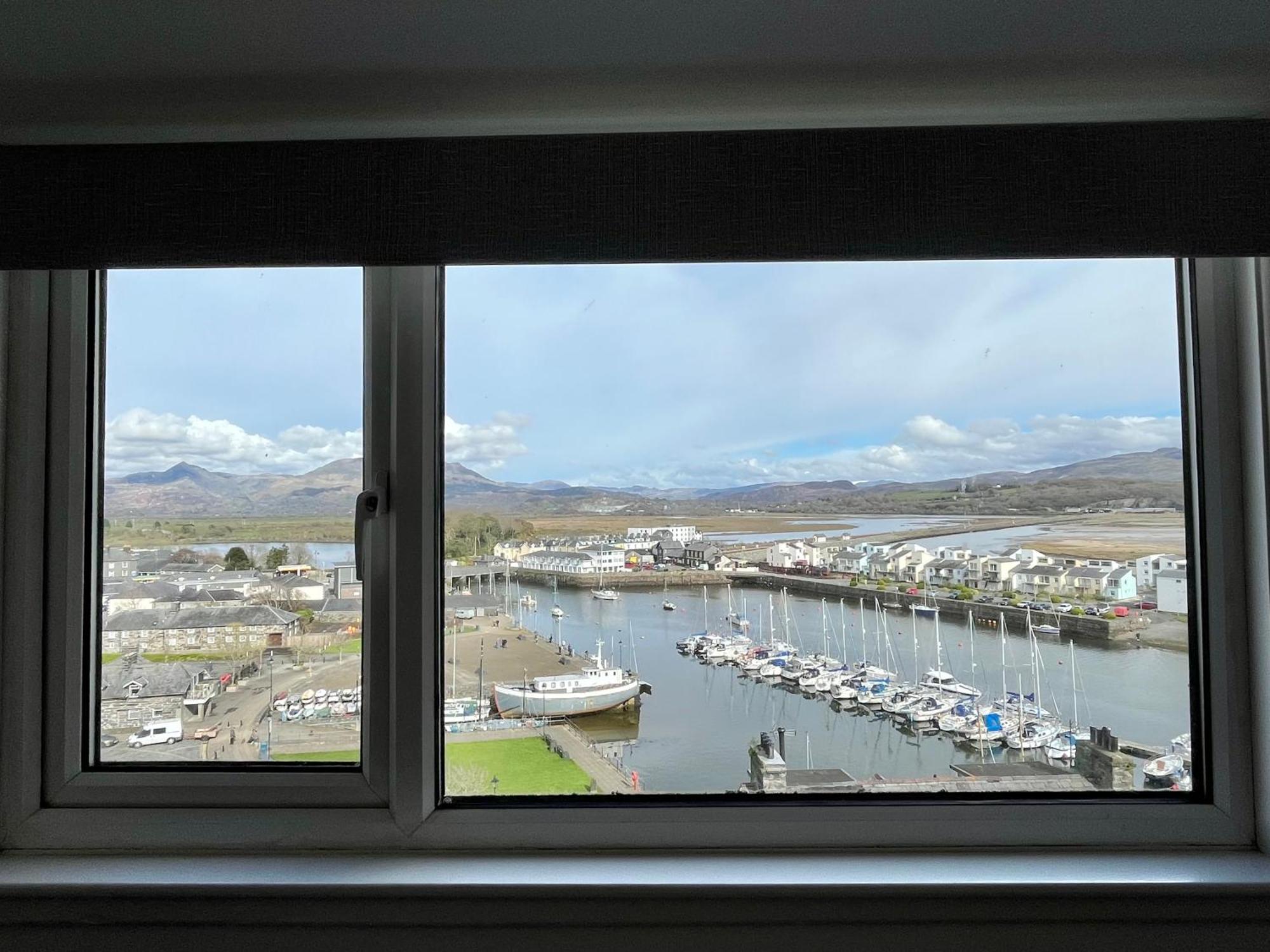 Harbour & Mountain Views, Porthmadog House, Sleeps 9, 4 Bedrooms, Two And Half Bathrooms Buitenkant foto